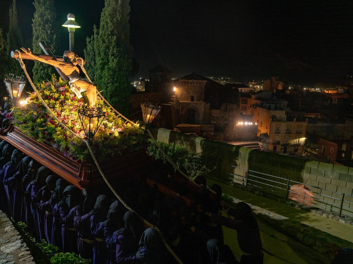 La primera procesión de la Semana Santa de España ya ha recorrido las calles de Cartagena