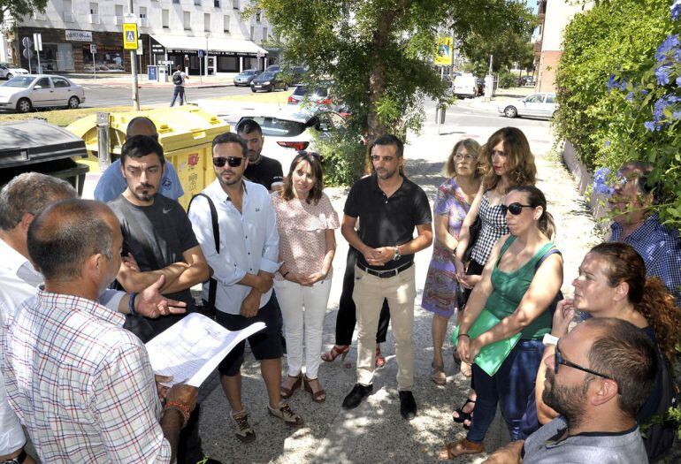 Los vecinos de la urbanización El Estribo han conocido el proyecto que comenzará a ejecutarse el próximo viernes