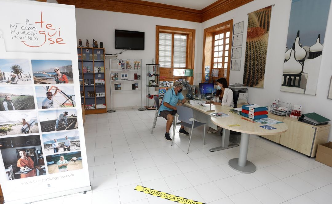Oficina de Información Turística de Costa Teguise.