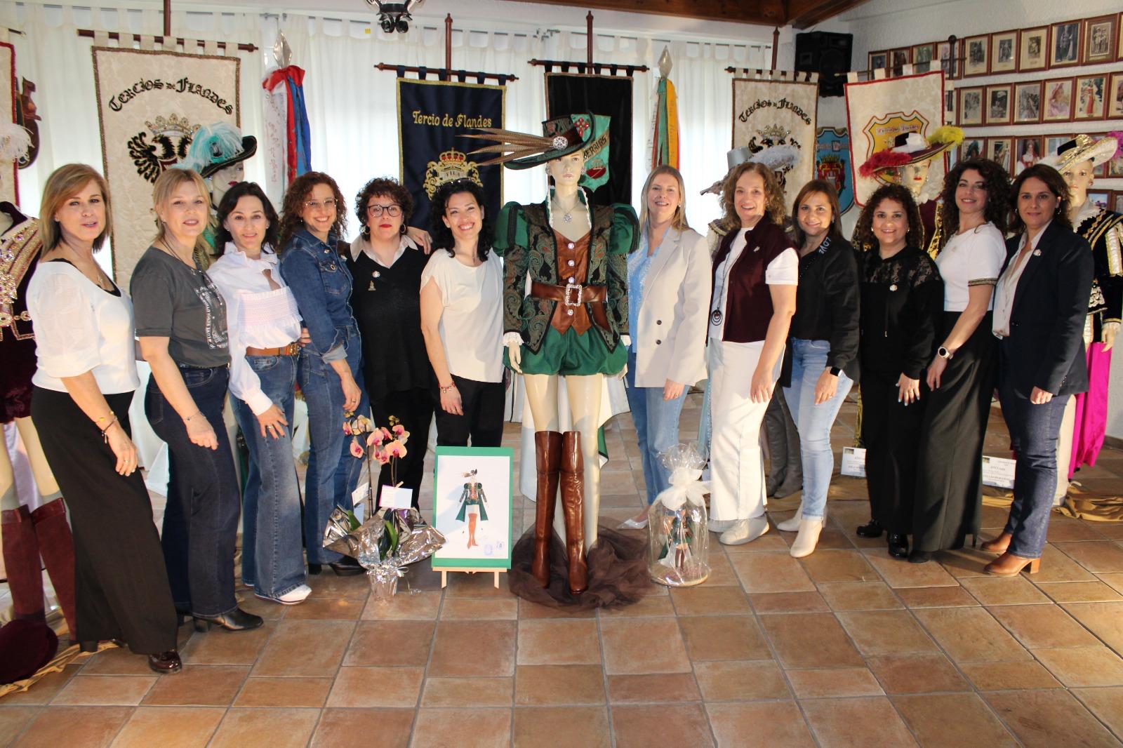En la próxima Entrada Cristiana, Las Soberanas lucirán un nuevo traje, obra de la diseñadora Pilar Marco.