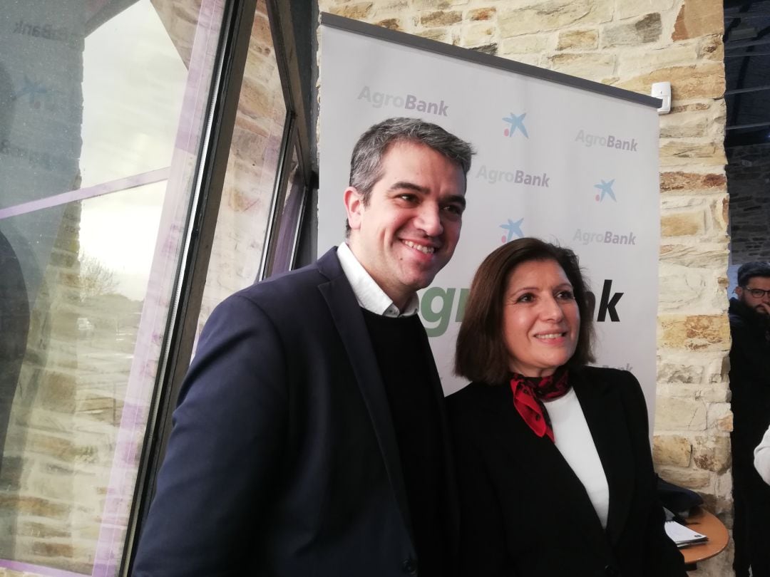 Fotografía de archivo de Ferrán Centelles junto a la presidenta del Consejo Regulador, Misericordia Bello