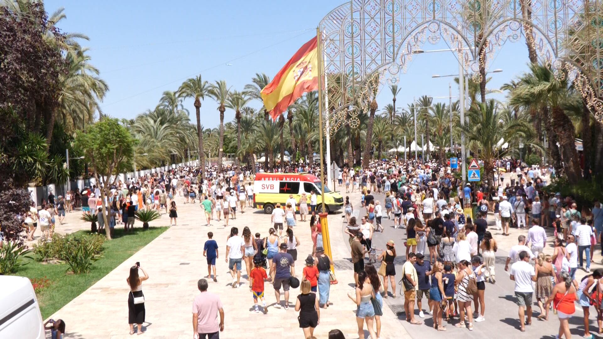 Afluencia en las fiestas de Elche en el Racó