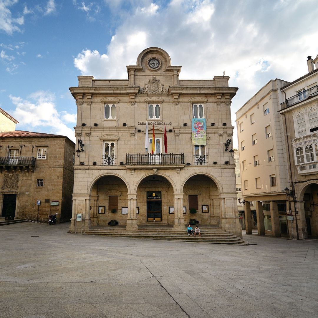 Este lunes el alcalde de Ourense, Gonzalo Pérez Jácome, entregará su  propuesta definitiva de fusión de ambos clubes de la ciudad de la 3ª división