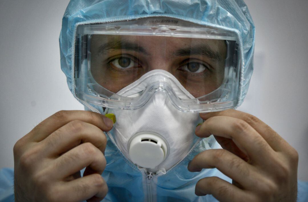Un médico durante la pandemia del coronavirus.