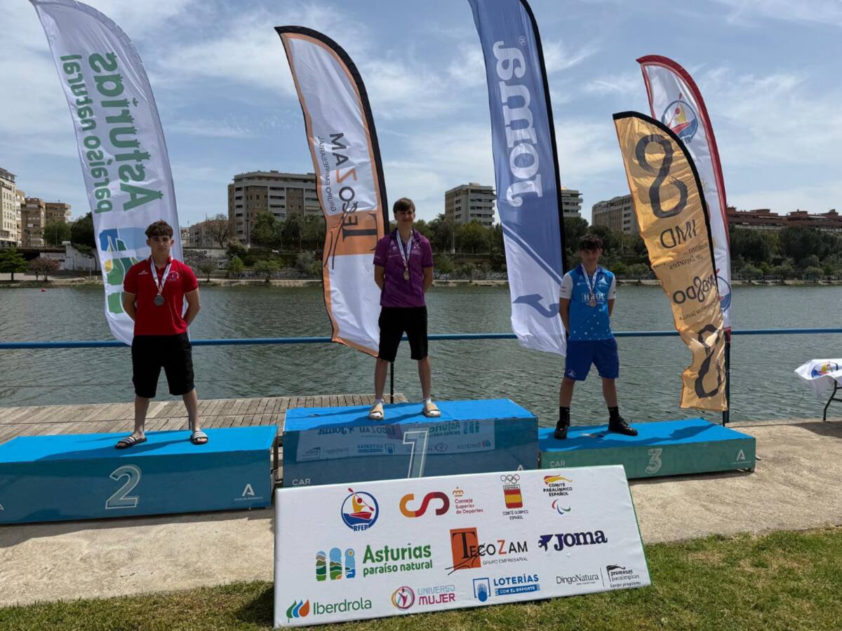 Álvaro Salvador se proclama campeón de España cadete de piragüismo
