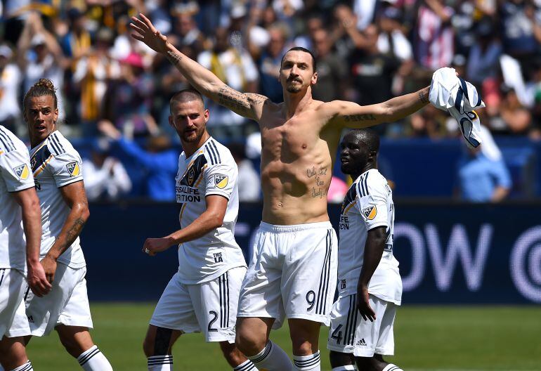 Ibrahimovic tras un gol con LA Galaxy