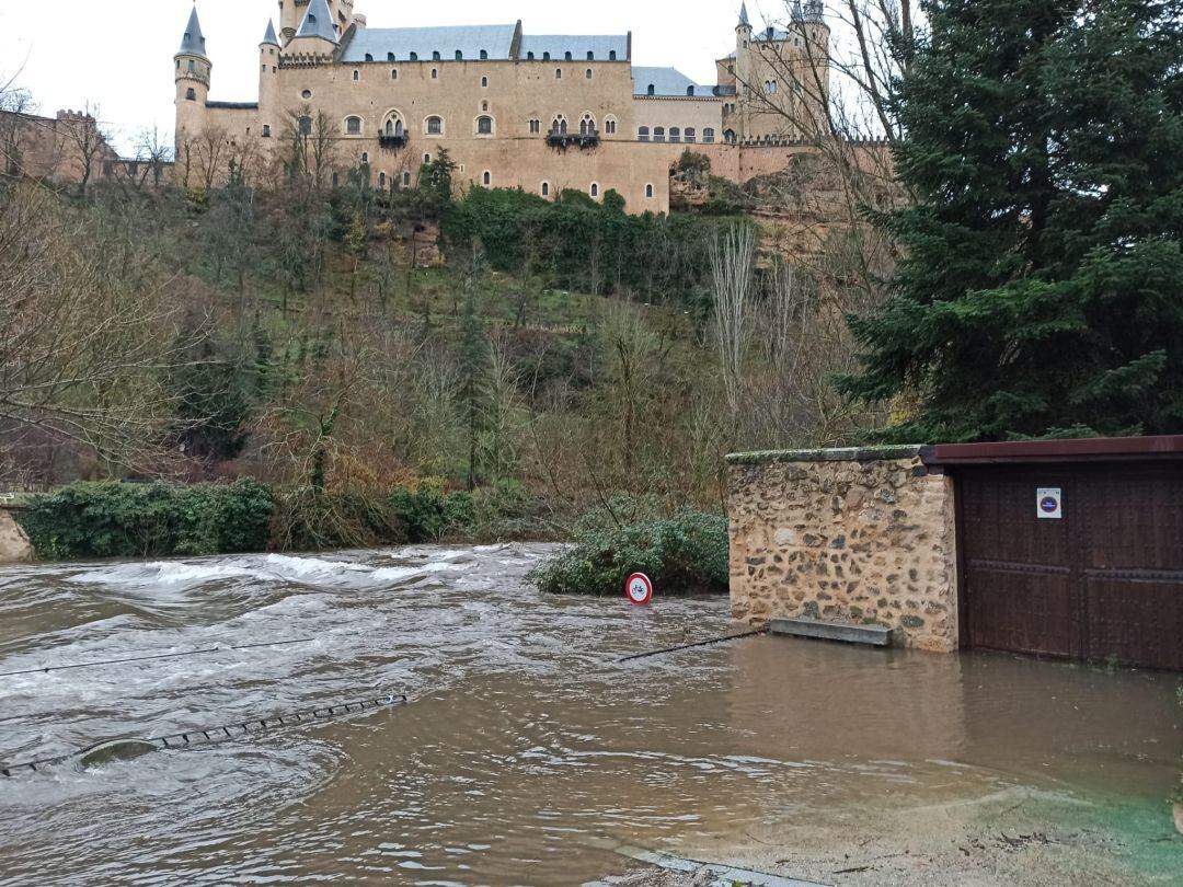 Inundaciones en uno de los tramos del río Eresma