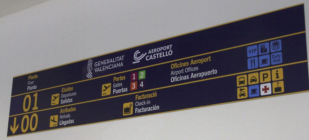 Señalética en el aeropuerto de Castellón