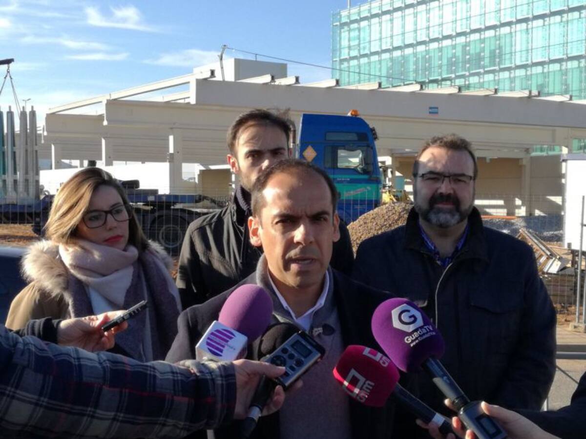 El PSOE denuncia que el nuevo supermercado de Cuatro Caminos se ha empezado a construir sin licencia