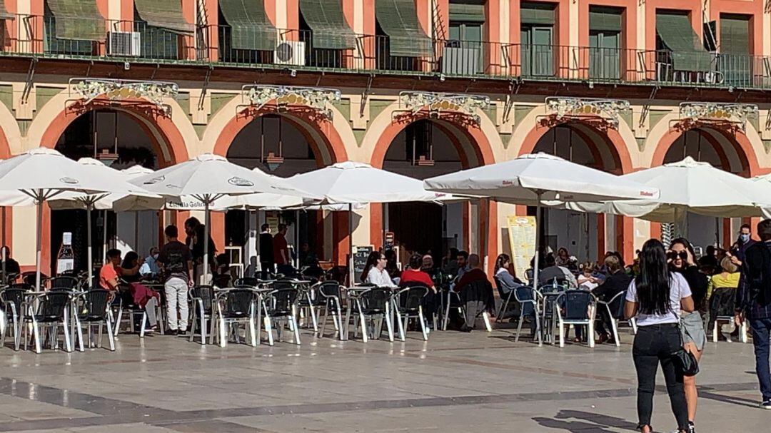 Veladores de la Plaza de la Corredera en Córdoba