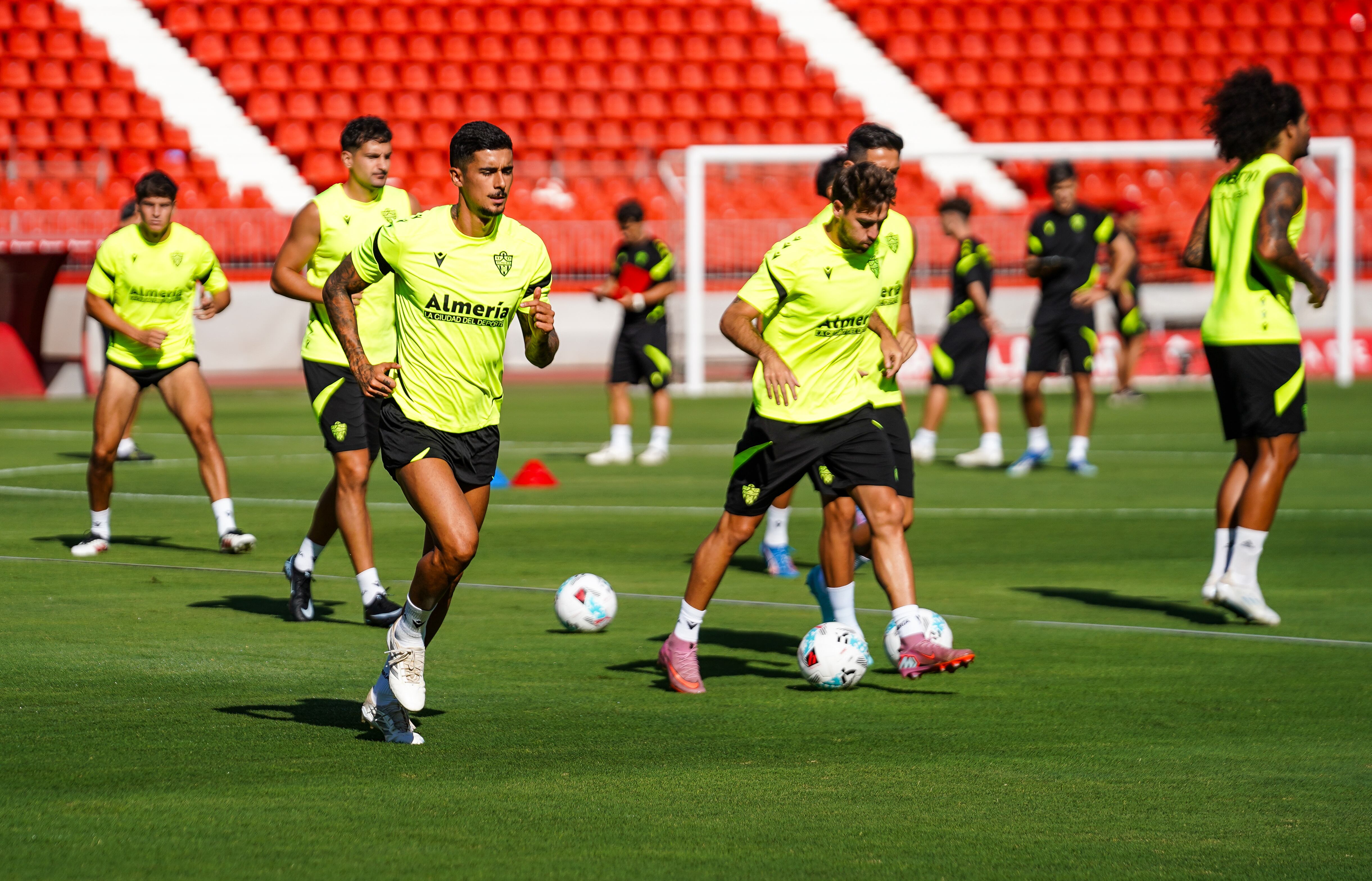 La presencia de Chumi en el once es una incógnita.