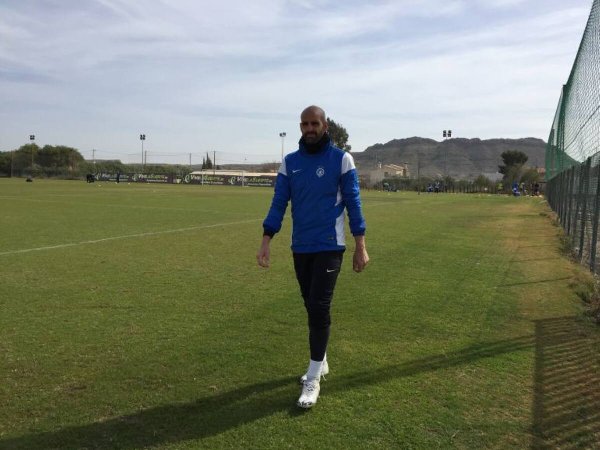 El portero blanquiazul analiza la situación del Hércules y opina sobre la puntuación