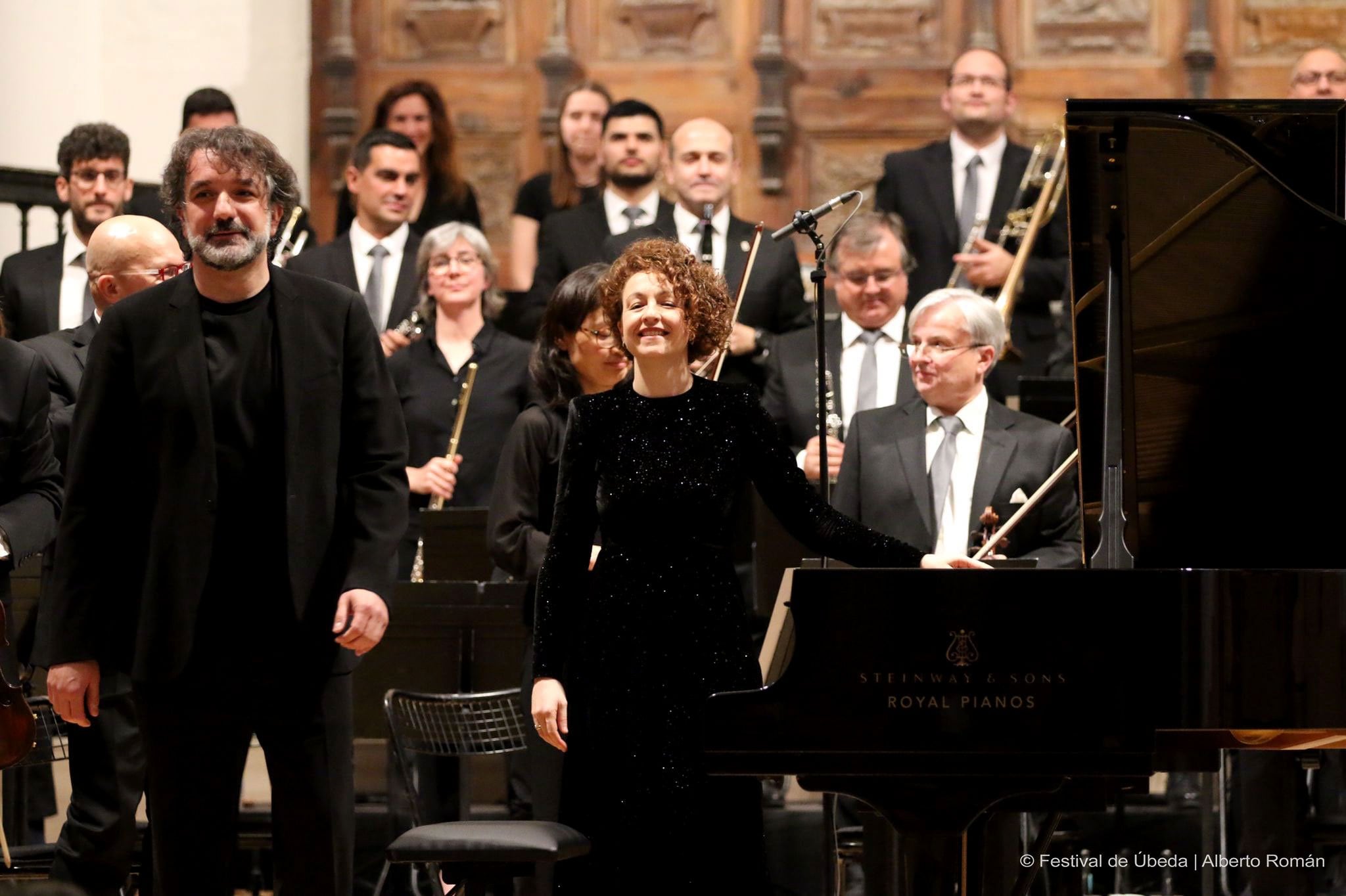 Recital de apertura del Festival de Música de Úbeda con la Orquesta Ciudad de Granada, dirigida por la linarense Lucia Marin y con Domenico Codispoti al piano.