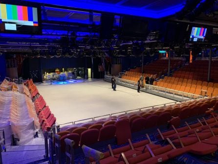 La pista de hielo instalada en el Oasis of The Seas