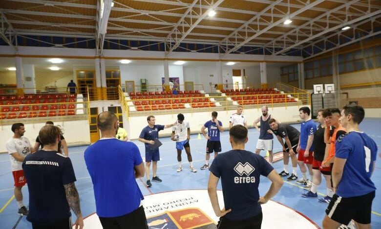 Entrenamiento del Deportivo Retamar de Pedro Muñoz