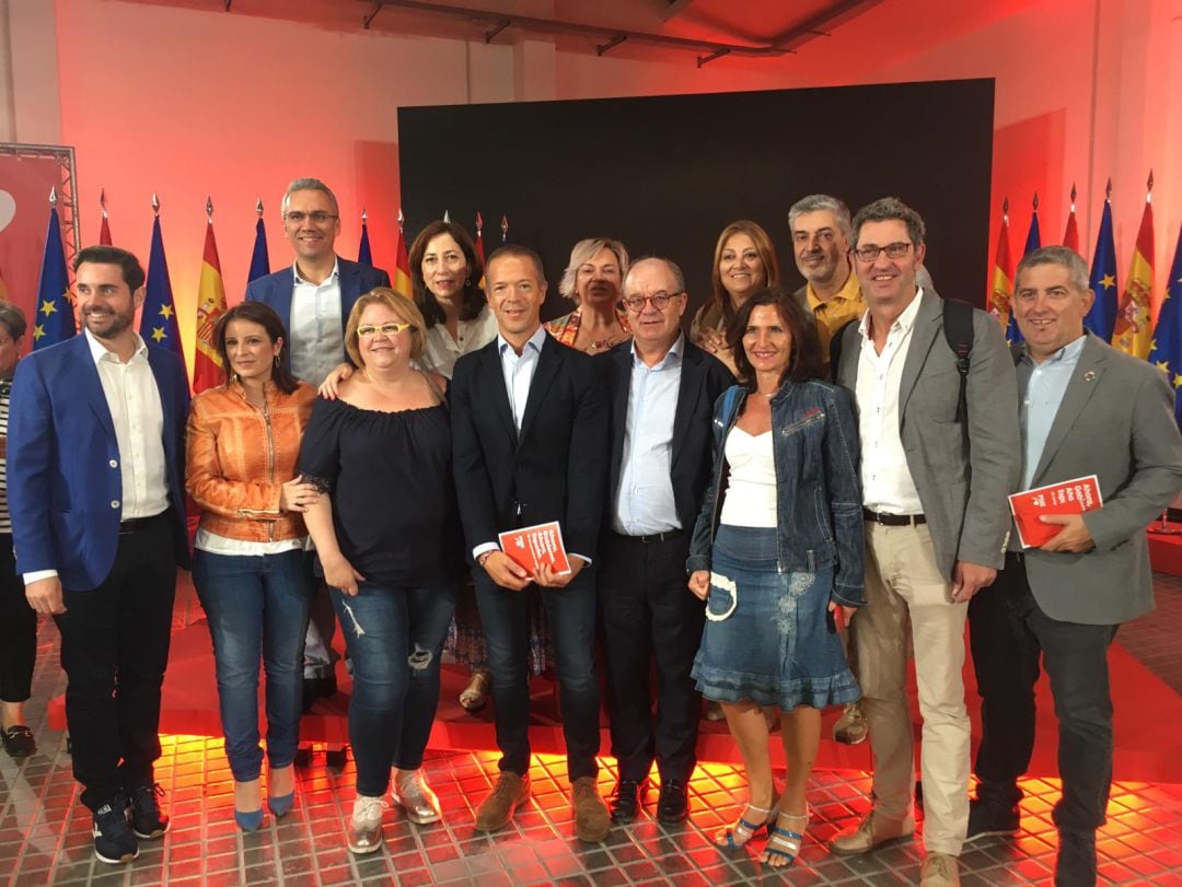 Algunos de los asistentes al acto protagonizado por el candidato a la presidencia del Gobierno, Pedro Sánchez