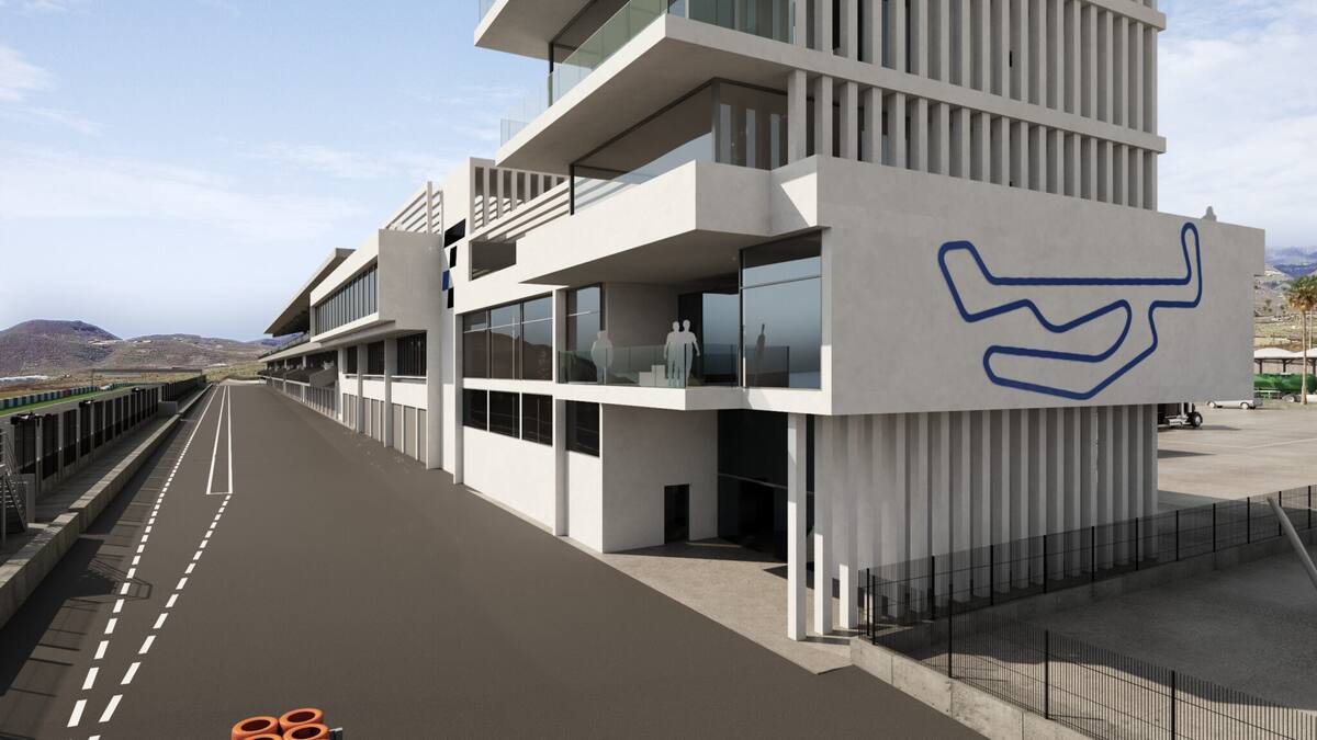 Francisco Negrín, presidente de la Federación de Automovilismo: "Ferrari se ha interesado en el Circuito del Motor de Tenerife"