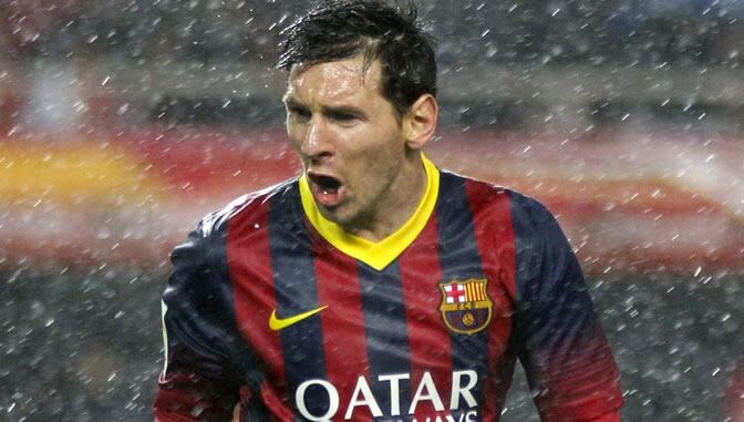 Messi celebra su primer gol en el Pizjuán