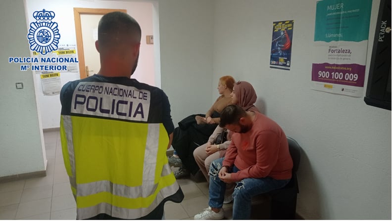 Desarticulan en Jaén una organización dedicada a los permisos de residencia con matrimonios de convivencia