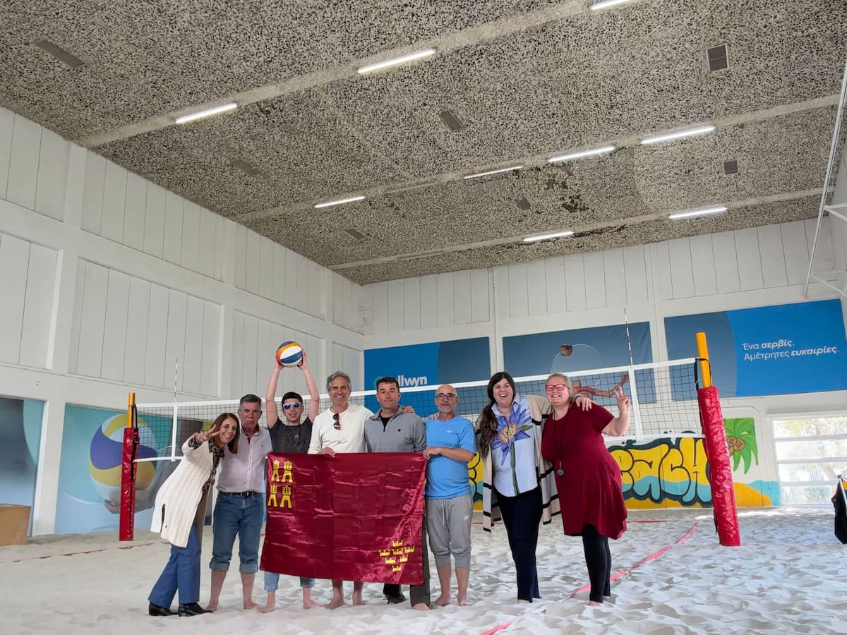 Una representación del Foro de Educación Física y Deporte de Lorca visita instalaciones deportivas en Grecia