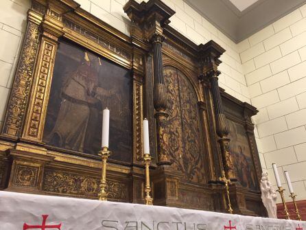 La peça recuperada forma part del tabernacle de la Reserva del Santíssim, que està instal·lat actualment a la capella privada del Bisbe, al Palau Episcopal.