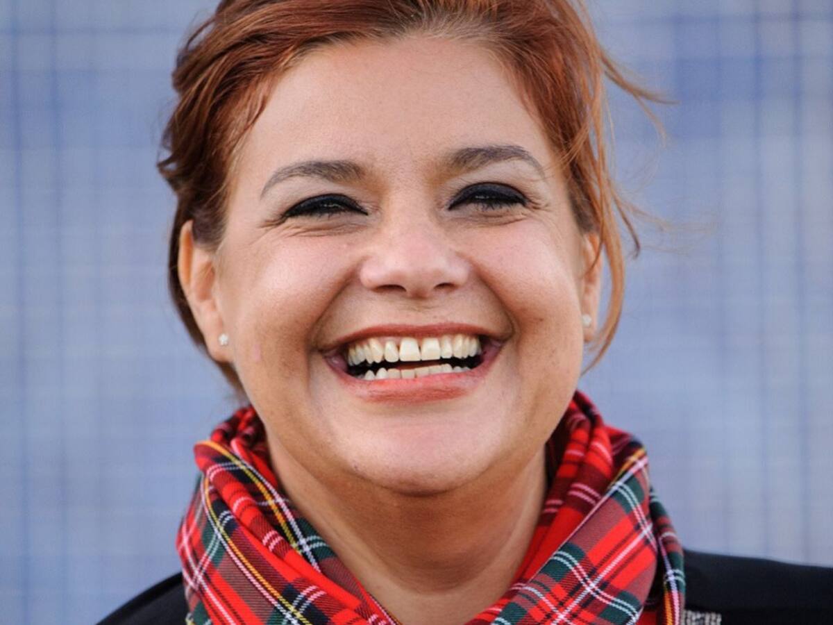 Firma Ana Villalta, "Nos cogen la vez