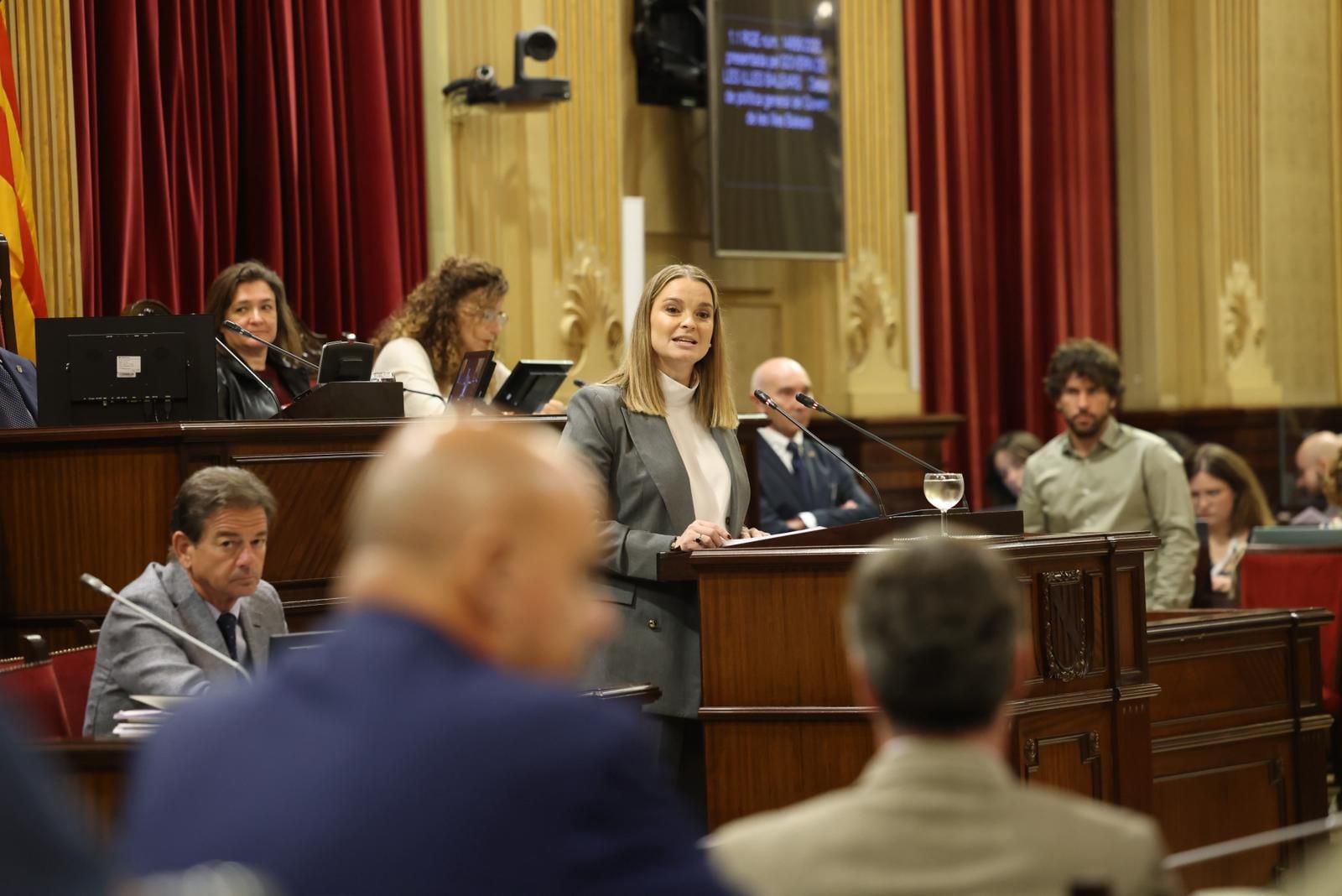 Prohens durante el debate de política general