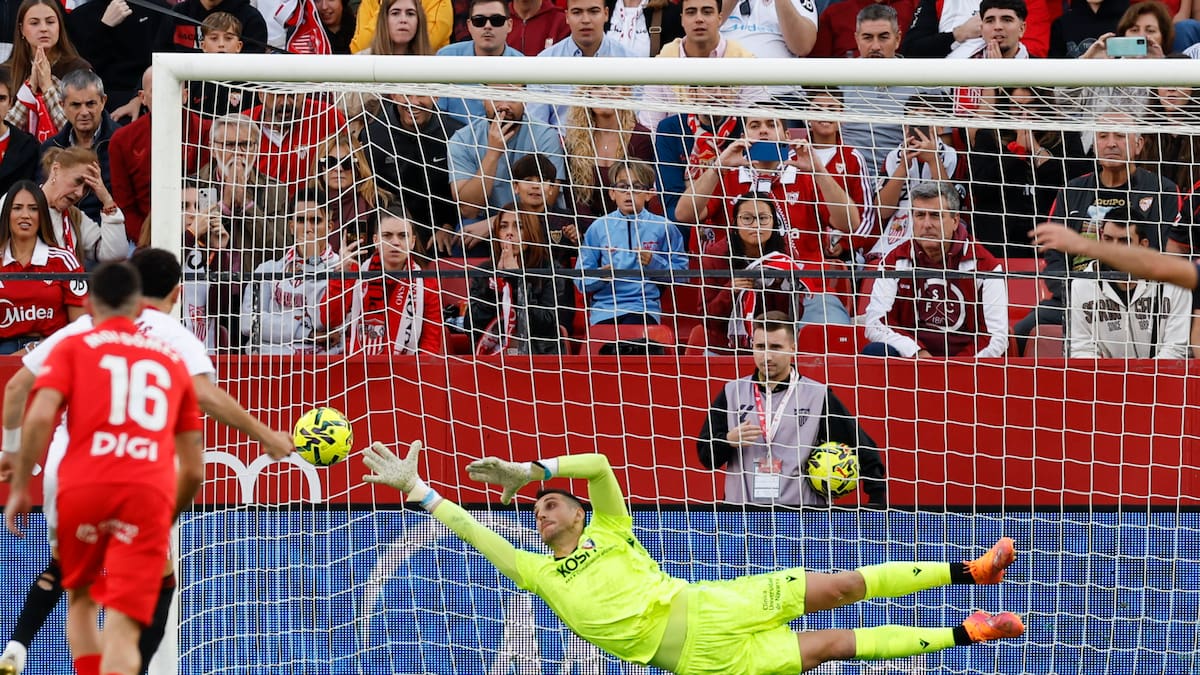 De la incertidumbre de la revisión del VAR al gol de Vargas: la victoria del Sevilla FC, en la antena de Radio Sevilla