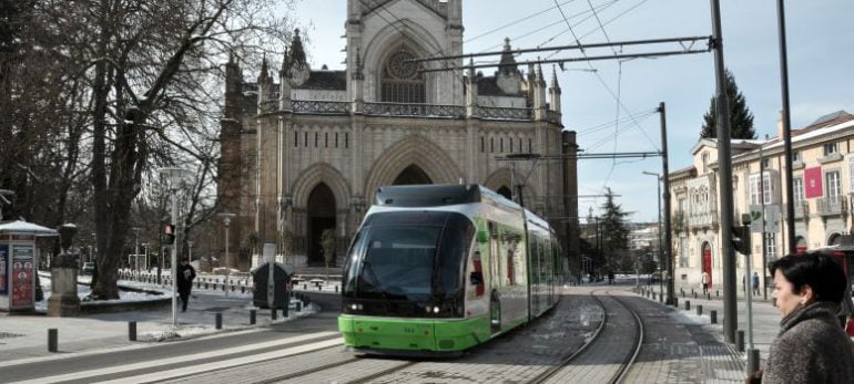 El tranvía de Vitoria cumple seís años