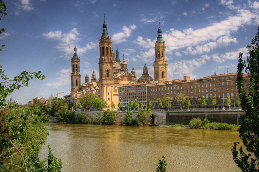 El río Ebro a su paso por Zaragoza