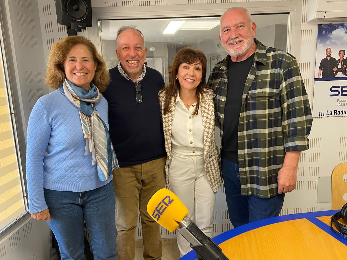 Los problemas en el nuevo servicio de autobús y los preparativos para la temporada centran la tertulia de 'Hoy por Hoy'