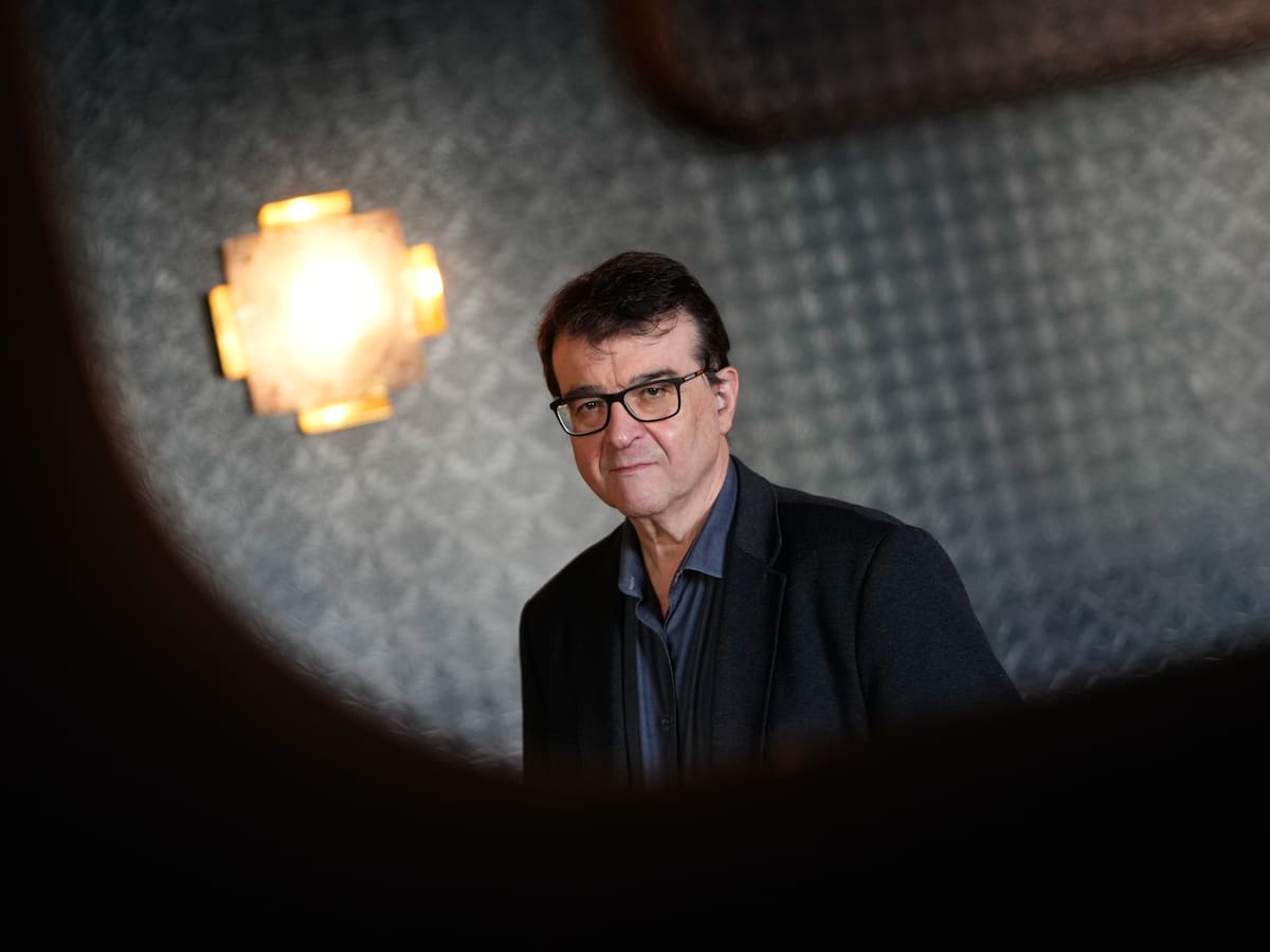 Javier Cercas: "Conocer la verdad es dejar a los que quieren hacer negocio sin nada a lo que agarrarse"