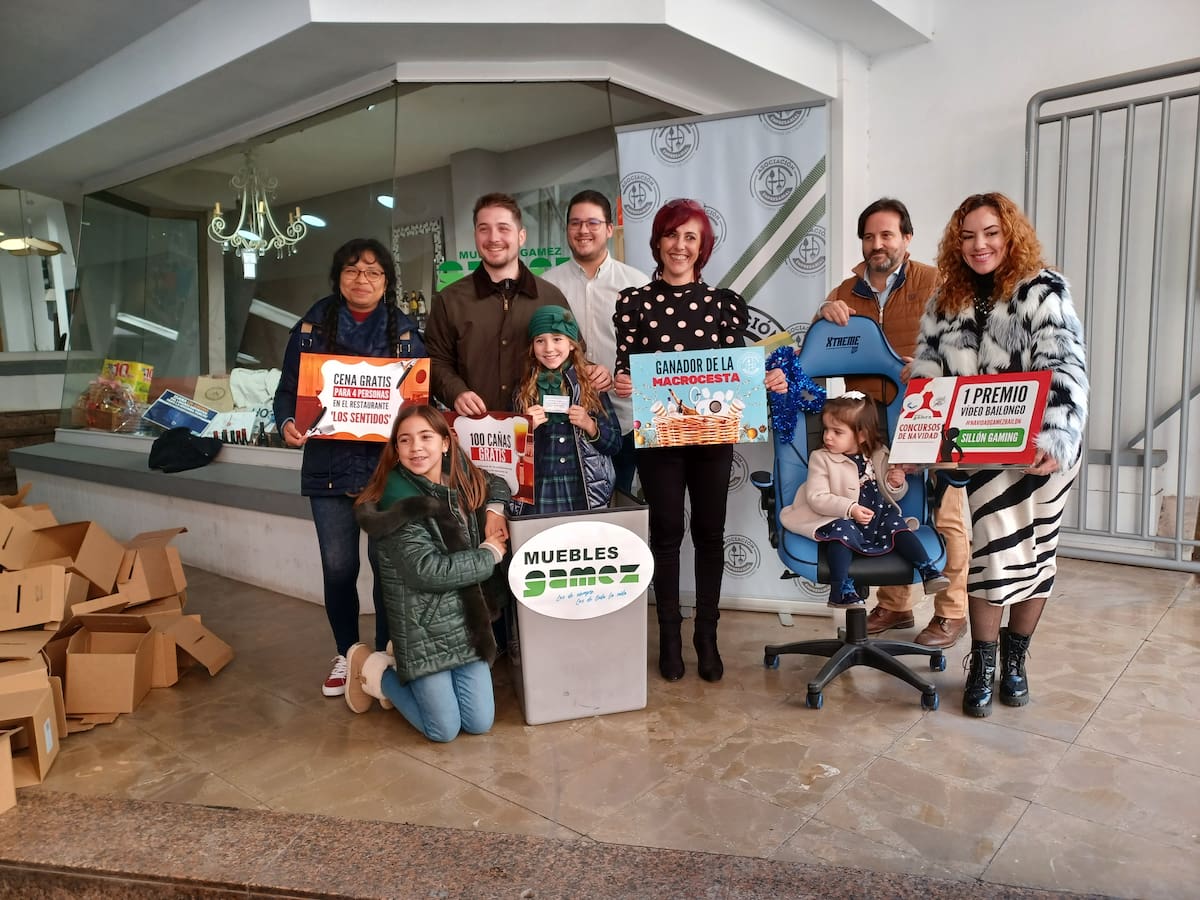 Sorteo de la "macro-cesta" de Hosteleros de Linares (05/01/2023)