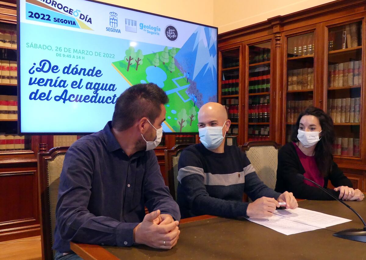 Presentación Hidrogeodía en el Ayuntamiento de Segovia