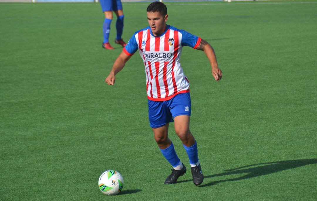 Fran, jugador del CD Jávea.