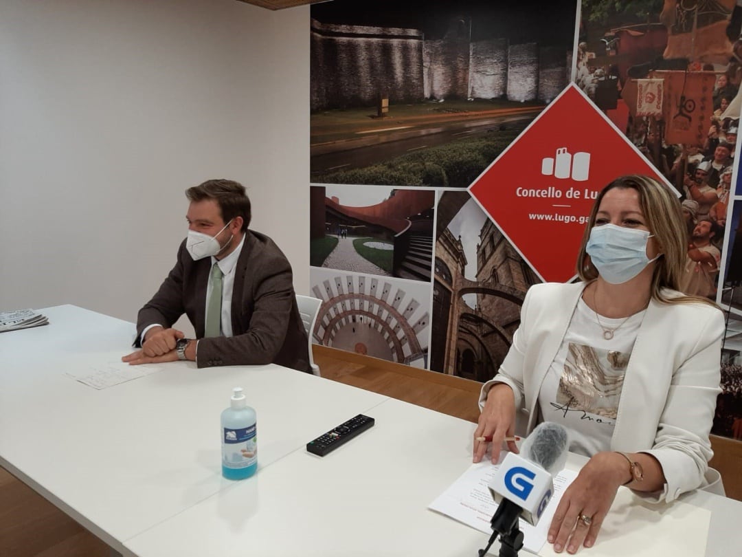 La alcaldesa de Lugo, Lara Méndez, en rueda de prensa. 