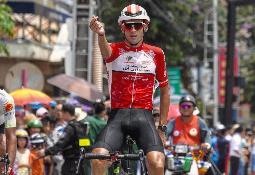 El ciclista zamorano celebrando una victoria