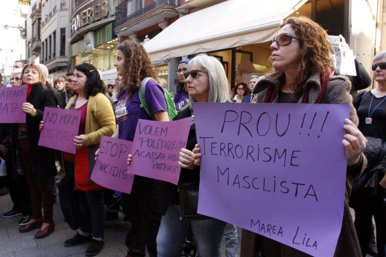 Interior desenvolupa una aplicació de mòbil per protegir les dones de la violència masclista