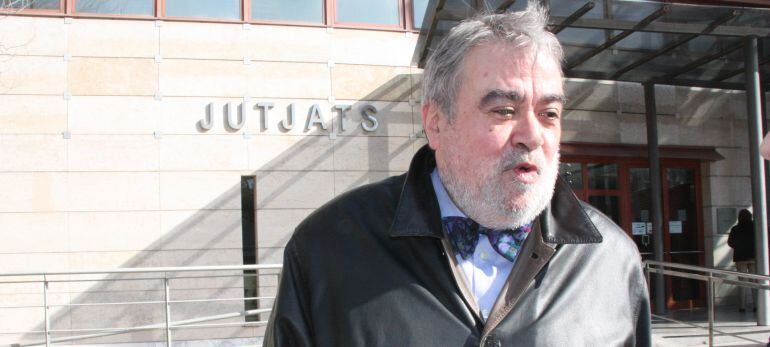 Lluís Nualart, a la sortida dels jutjats.