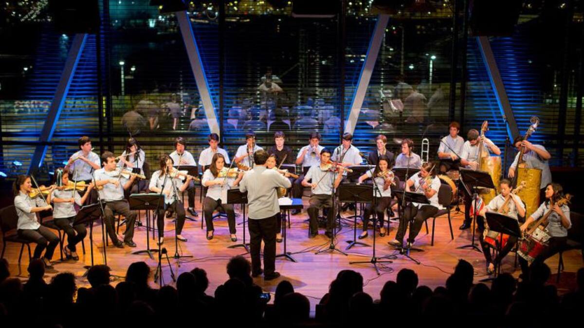 'Pels nens de l'abocador d'Asunción, fer servir les escombraries per fer música era el més lògic'