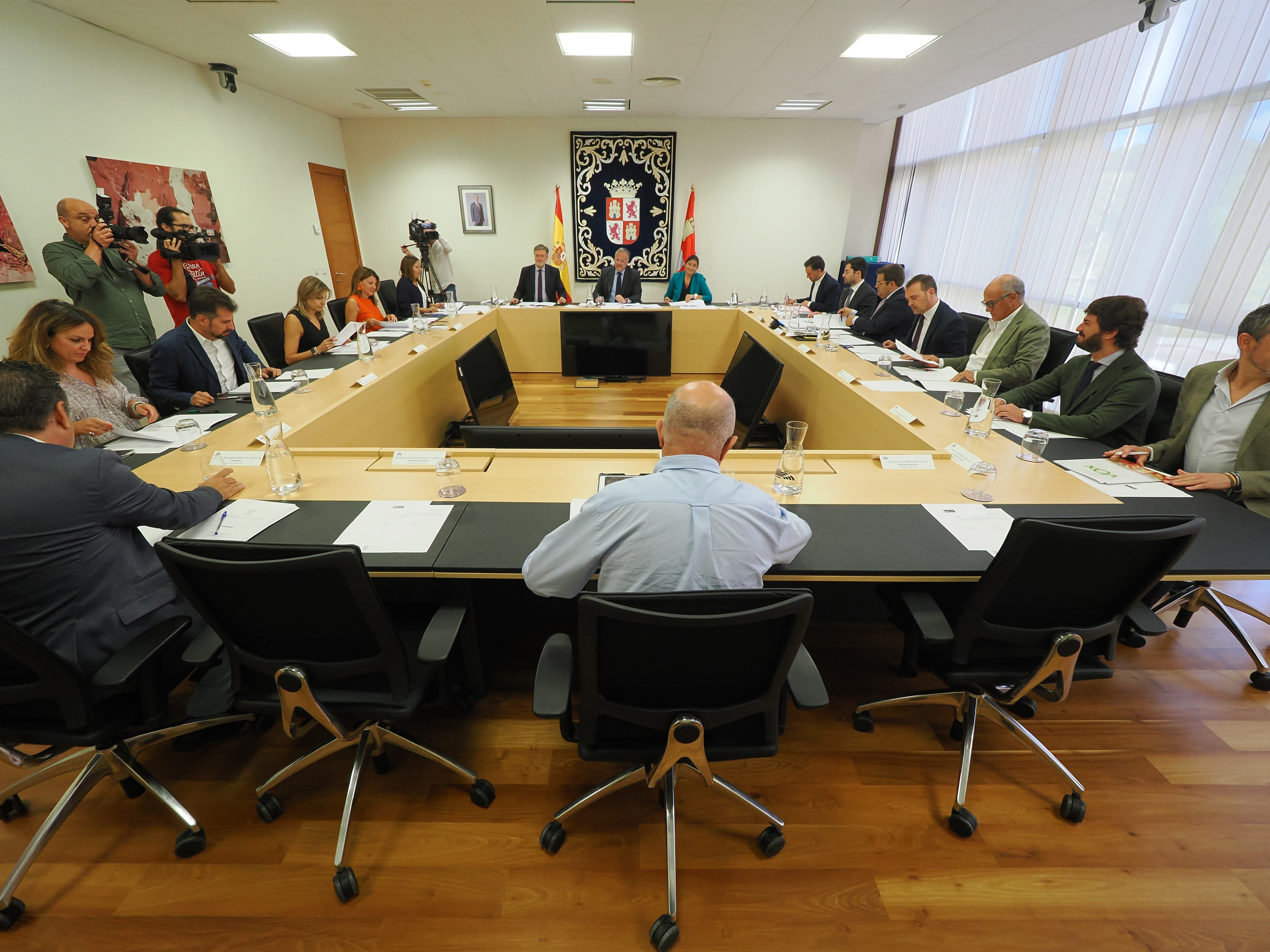 Reunión de la Junta de Portavoces de las Cortes de Castilla y León