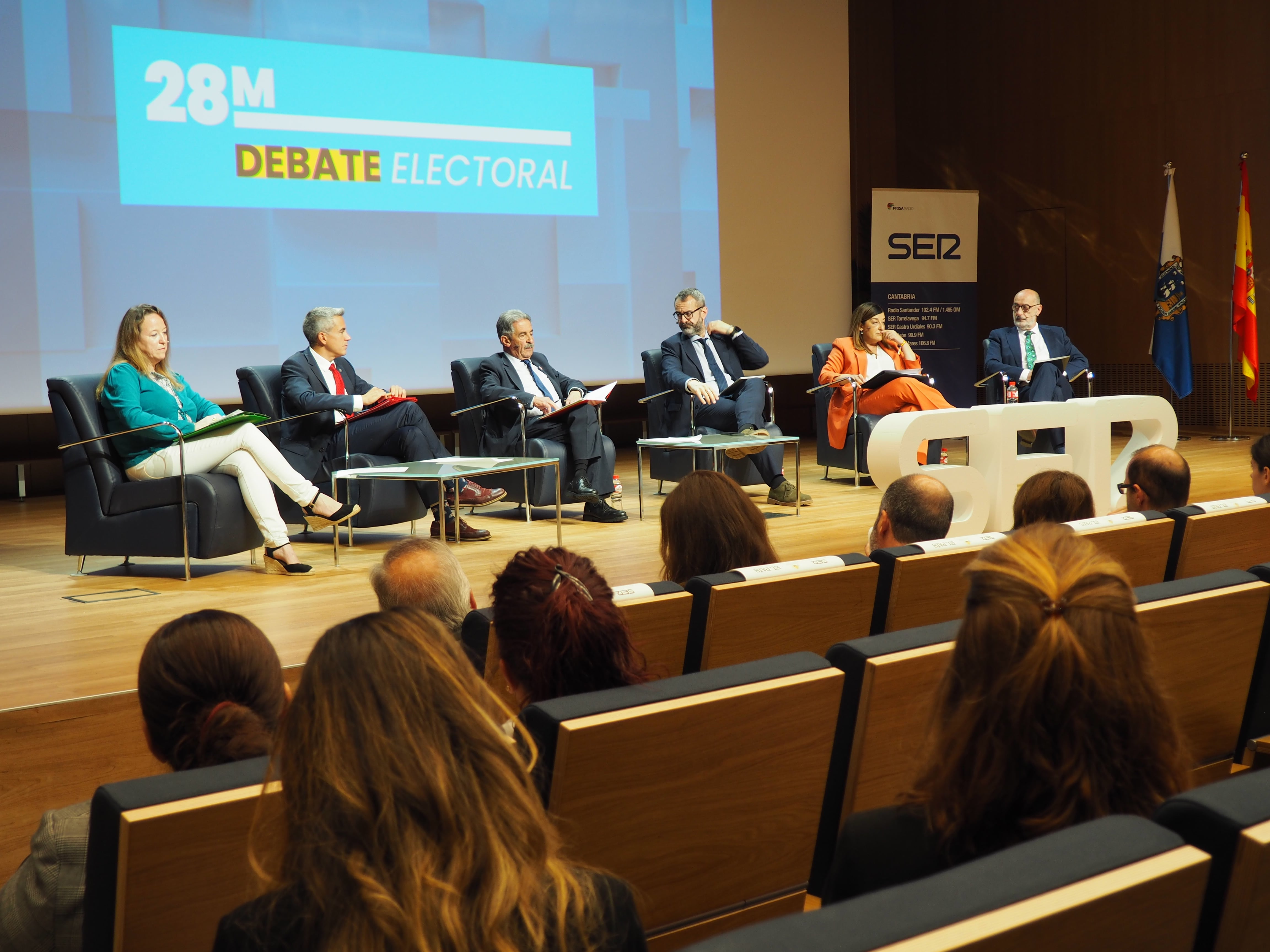 La Cadena SER y El País organizan el debate de los candidatos a la Presidencia de Cantabria.