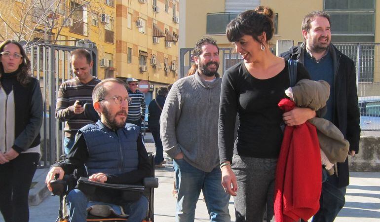 Foto de archivo de Pablo Echenique y Teresa Rodríguez en Córdoba