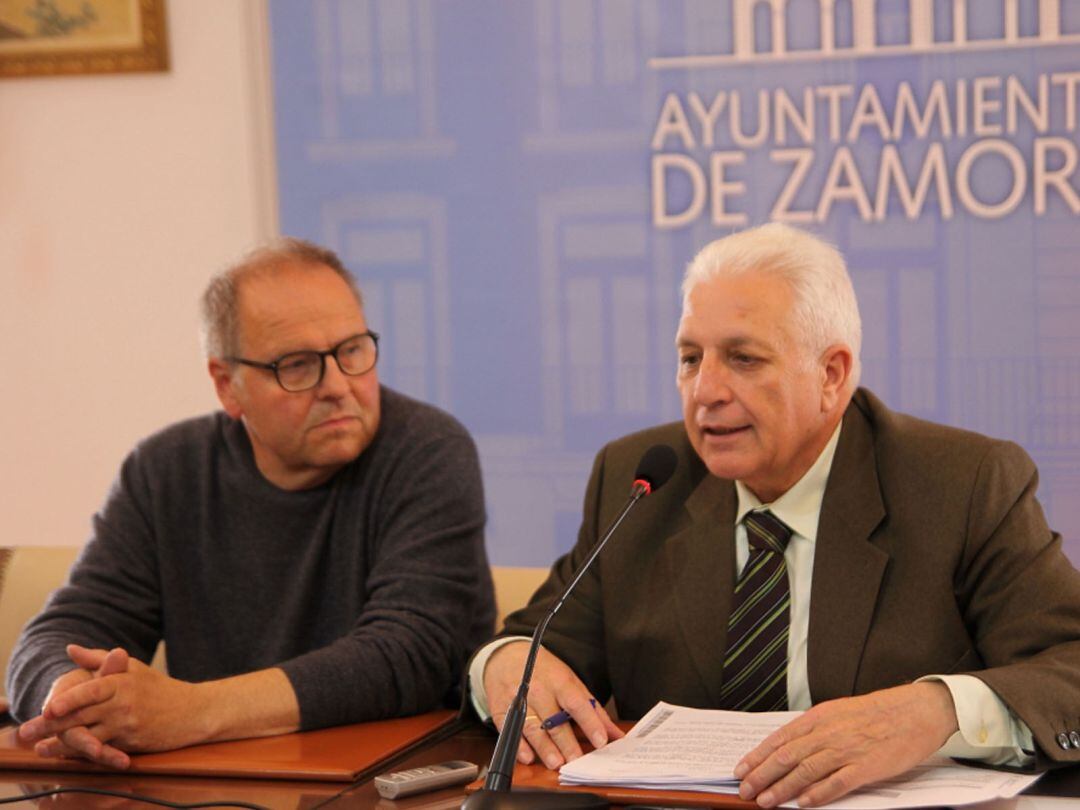 Christoph Strieder y Jose Carlos Calzada en la rueda de prensa posterior a la Junta Local de Gobierno