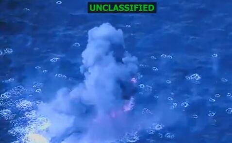 Momento del ataque de EEUU a una embarcación venezolana / X