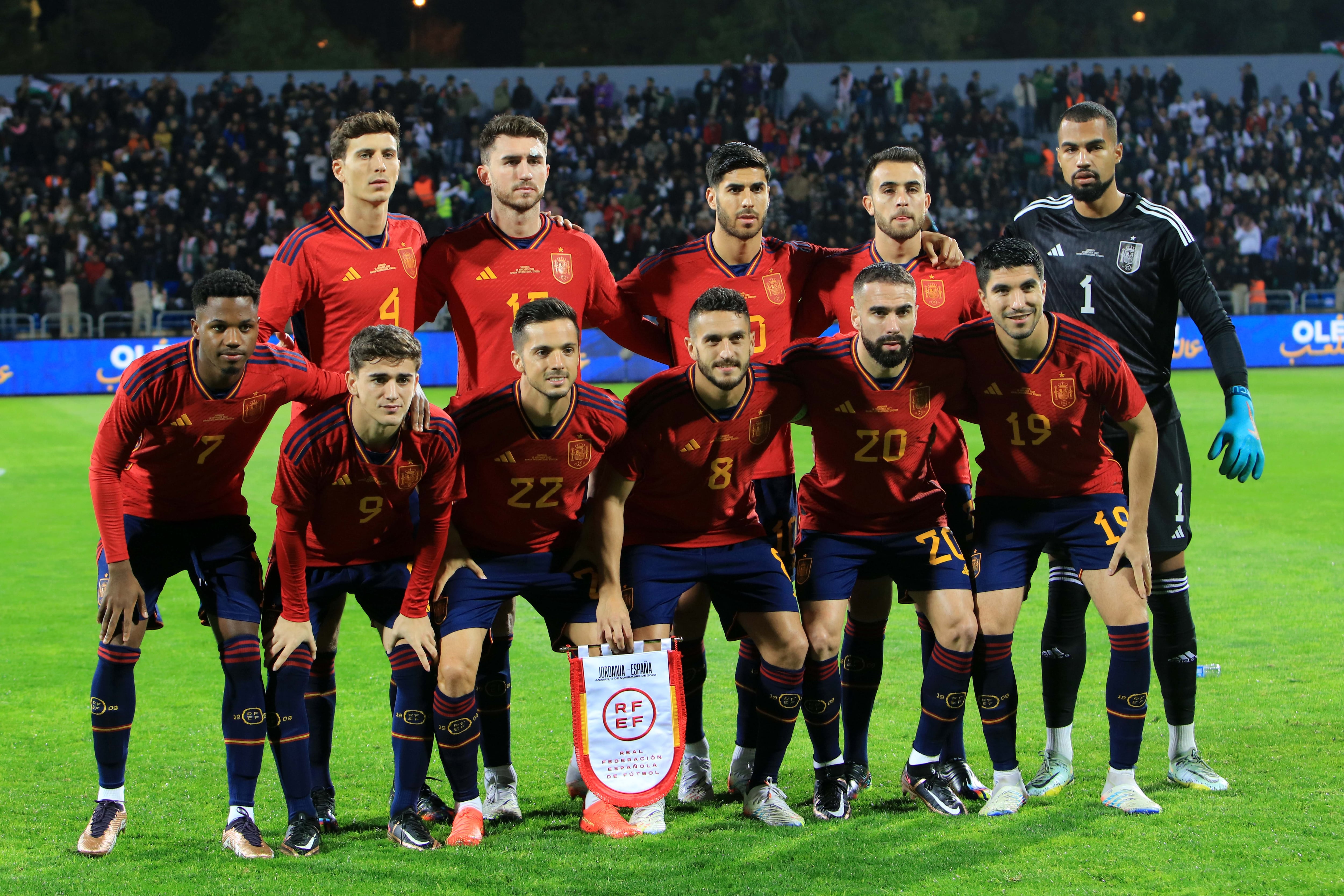 El once inicial de Luis Enrique en Qatar. EFE/EPA/MOHAMMAD ALI