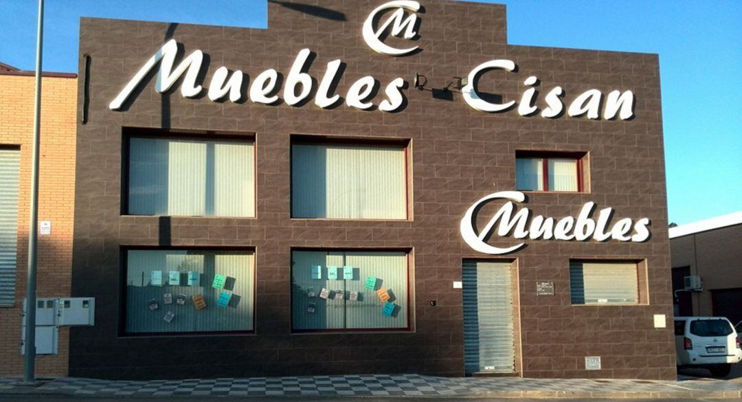 Muebles Cisan tiene sus instalaciones en el número 4 de la Travesía Ronda Oeste