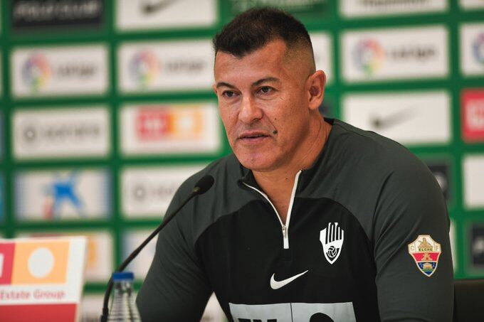 Jorge Almirón en la Sala de Prensa del Elche