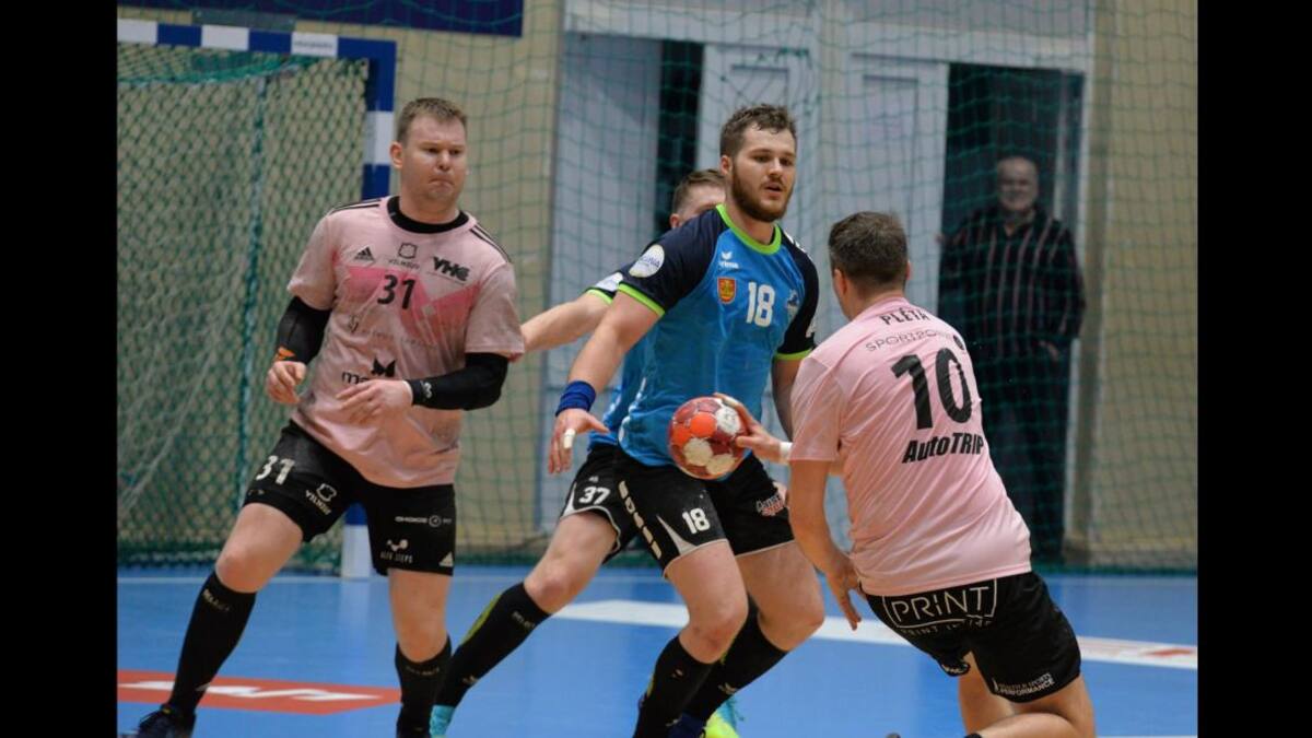 Cadenas también pesca en Lituania