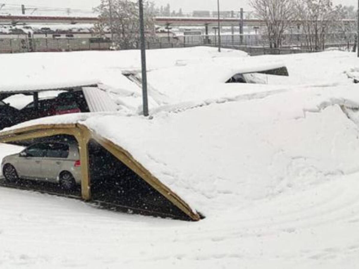 Toledo "paralizada" por la acumulación de nieve y la UME no llega